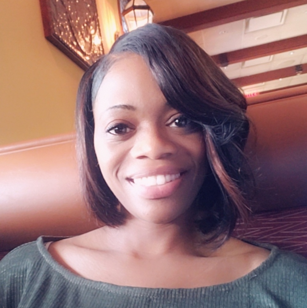 Meet your Posher, Casha